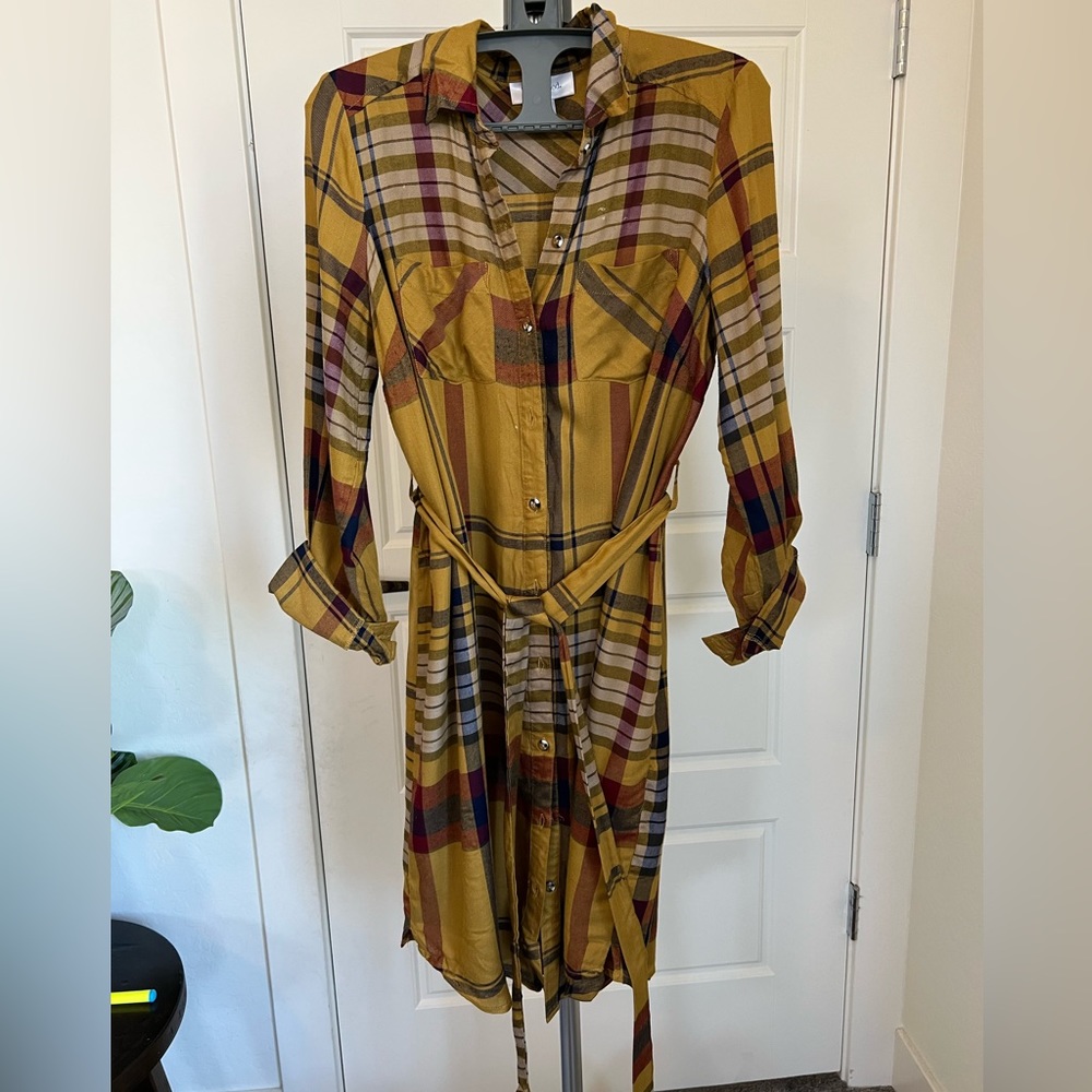 Plaid Maternity Shirt Dress, size Small